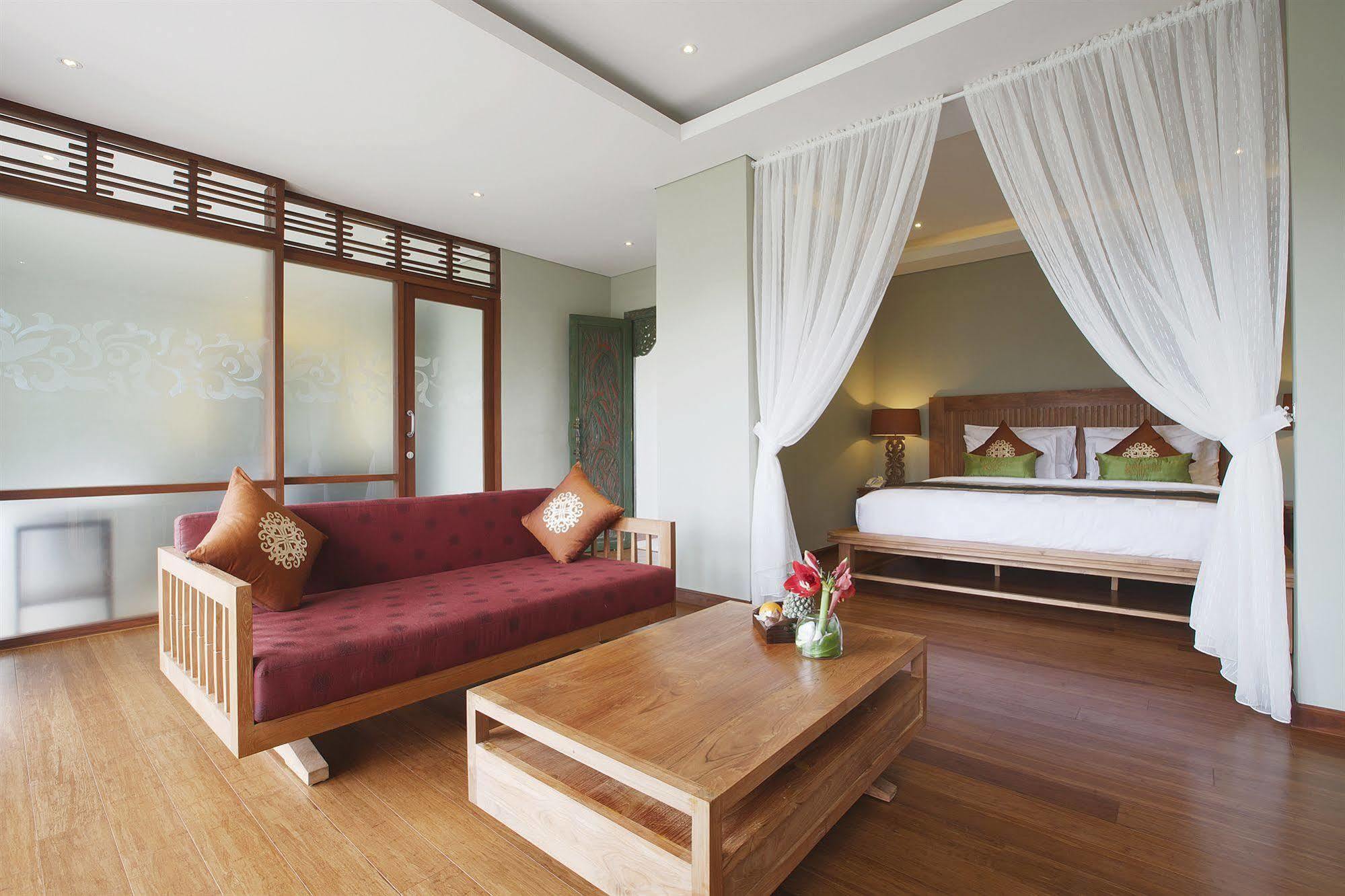 Kampoeng Villa Bali Kuta Lombok Buitenkant foto