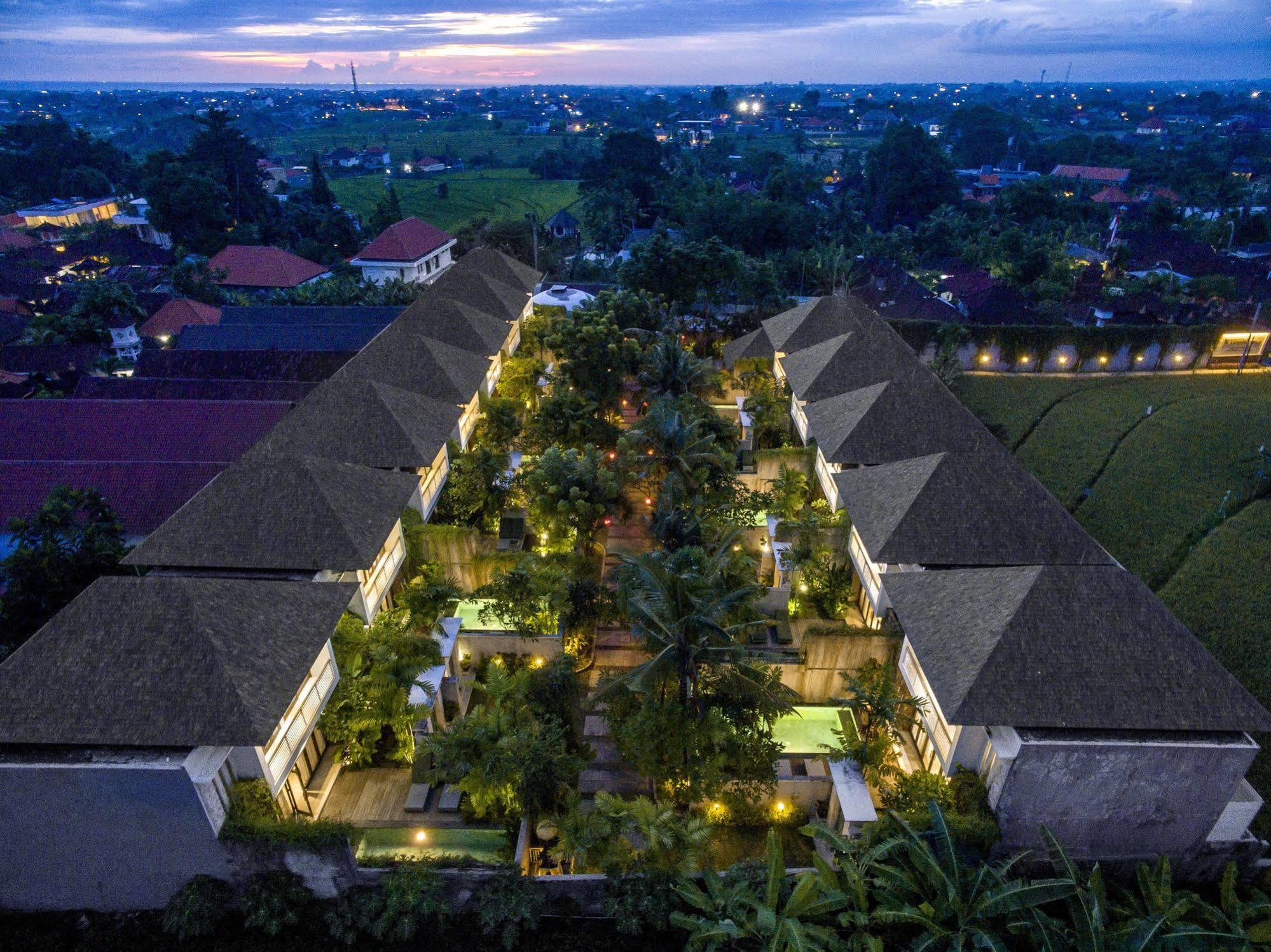 Kampoeng Villa Bali Kuta Lombok Buitenkant foto